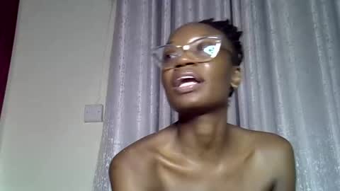 sexy_melanin8 online show from February 6, 6:33 pm