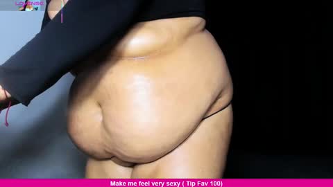 Snapshot of sexy_milfy01 chatting on February 26, 7:31 am Jenny I am a freelance model online show from February 26, 7:31 am
