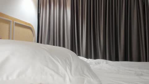 Ellie Mia online show from September 28, 5:51 pm