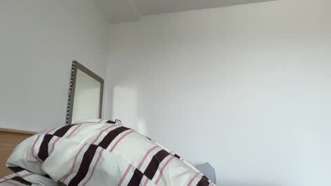 Snapshot of sexy_misses19 chatting on May 2, 4:50 am Ellie Mia online show from May 2, 4:50 am