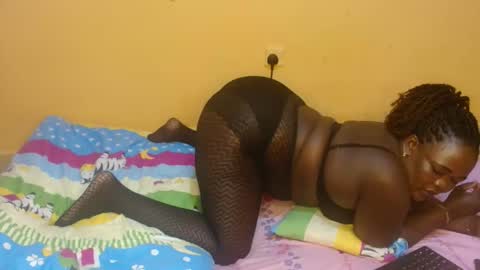 lina online show from February 5, 7:07 pm