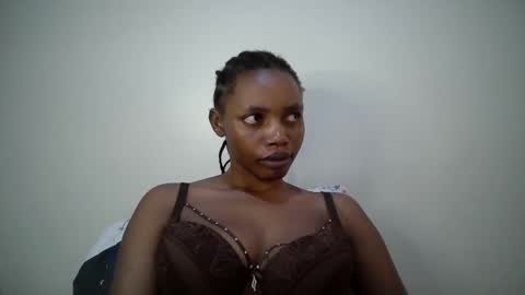 sexy_muna2 online show from May 4, 12:39 am