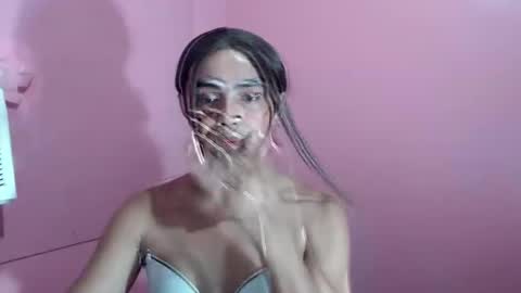 Snapshot of sexy_naughtyjasminxxx chatting on January 21, 5:16 am Jasmin online show from January 21, 5:16 am