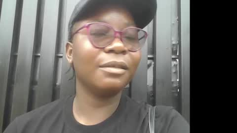 zoe online show from October 29, 9:55 am