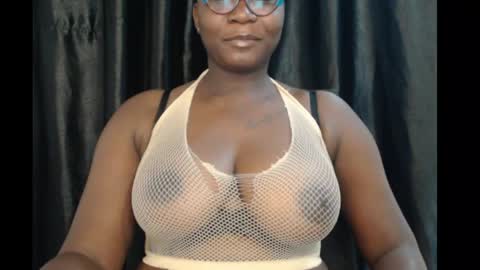 zoe online show from April 3, 6:39 pm