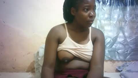 Snapshot of sexy_sandrah chatting on April 13, 6:19 am sexy_sandrah online show from April 13, 6:19 am