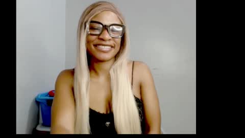 Snapshot of sexy_sophya chatting on March 11, 7:14 am sophia online show from March 11, 7:14 am