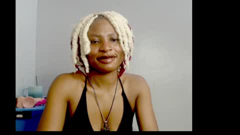 Snapshot of sexy_sophya chatting on April 4, 7:17 am sophia online show from April 4, 7:17 am