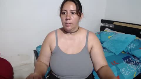 Snapshot of sexy_ticki chatting on October 17, 11:51 pm janel online show from October 17, 11:51 pm