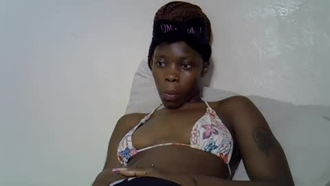 Snapshot of sexy_vennice chatting on July 14, 3:00 am sexy_vennice online show from July 14, 3:00 am