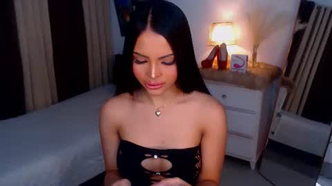 Snapshot of sexyadrianaqueents chatting on December 3, 2:36 am YOUR MISTRESS GODDESSS ADRIANA online show from December 3, 2:36 am