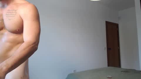 Snapshot of sexyandmarried chatting on October 16, 10:27 am sexyandmarried online show from October 16, 10:27 am