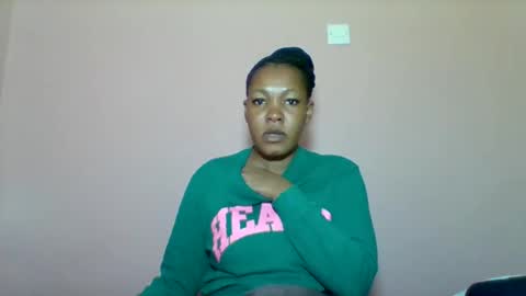 sexyapple2002 online show from September 26, 11:31 pm