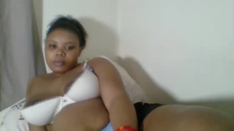 Snapshot of sexyapple2023 chatting on December 11, 10:49 pm ashley online show from December 11, 10:49 pm
