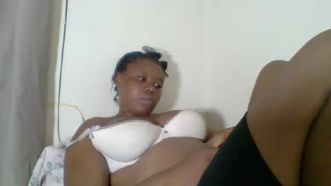 Snapshot of sexyapple2023 chatting on January 17, 10:22 am ashley online show from January 17, 10:22 am