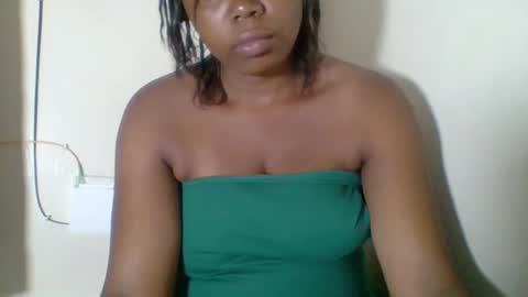 Snapshot of sexyapple2023 chatting on January 20, 12:04 am ashley online show from January 20, 12:04 am