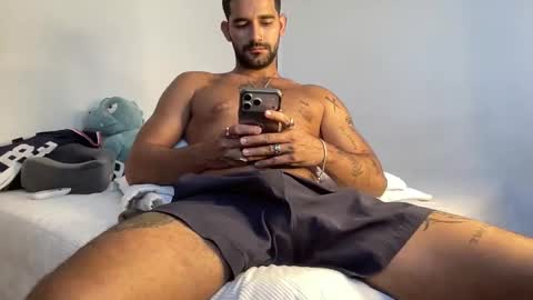 Asaf          online show from May 15, 3:52 pm