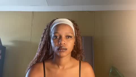 sexyasszeeee online show from October 11, 8:24 am