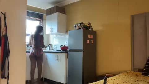 sexyasszeeee online show from October 13, 8:47 am