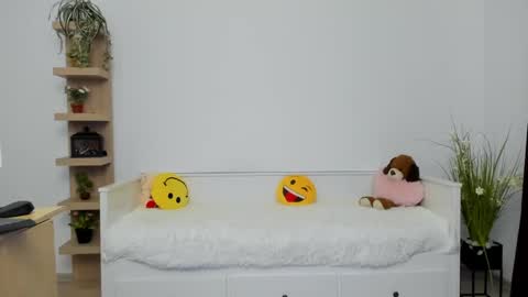 Snapshot of sexybadgirll chatting on January 19, 11:32 pm sexybadgirll online show from January 19, 11:32 pm