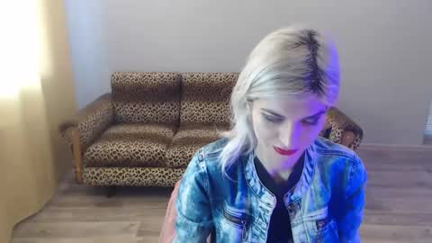 sexybeatriice online show from January 20, 7:15 am