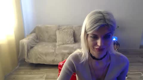 sexybeatriice online show from March 13, 7:26 am