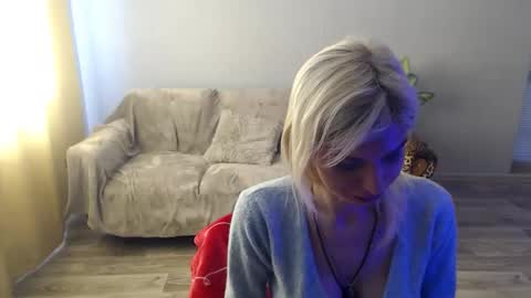 sexybeatriice online show from April 26, 6:22 am