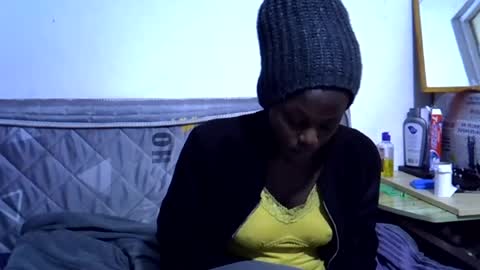 Snapshot of sexybeiby1 chatting on June 24, 4:22 am sexybeiby1 online show from June 24, 4:22 am