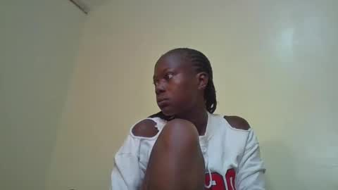 Snapshot of sexybilha483 chatting on February 27, 2:21 am Sexybilha483 online show from February 27, 2:21 am