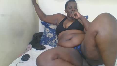 MAUREEN online show from April 25, 2:14 pm