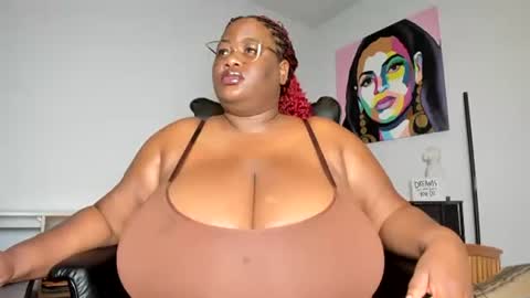 sexyblackhugetits online show from October 27, 1:15 pm