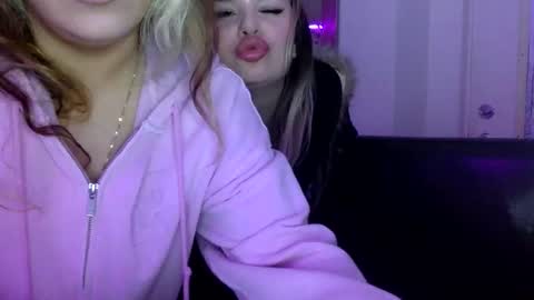 karmen online show from April 23, 3:08 am
