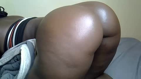 Snapshot of sexybooty_4545 chatting on October 7, 3:20 pm sexybooty_4545 online show from October 7, 3:20 pm