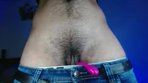 Snapshot of sexyboy_bigclit chatting on January 16, 5:17 pm Iker online show from January 16, 5:17 pm