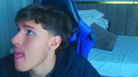 owen sky online show from September 25, 12:20 pm