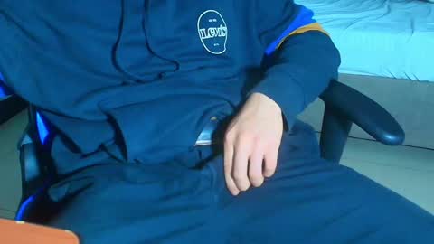 owen sky online show from September 29, 1:05 pm