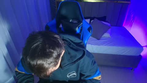 owen sky online show from October 8, 12:14 pm