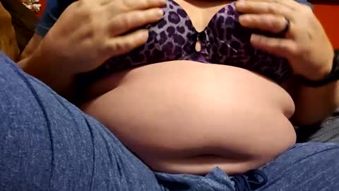 Snapshot of sexybri1674 chatting on December 27, 7:24 pm sexybri1674 online show from December 27, 7:24 pm