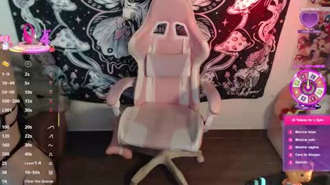 Snapshot of sexycarriie chatting on November 19, 8:47 am Carrie online show from November 19, 8:47 am