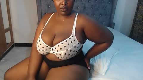 Snapshot of sexychocco_ chatting on December 30, 3:13 pm sexychocco online show from December 30, 3:13 pm
