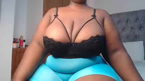Snapshot of sexychocco_ chatting on January 27, 11:22 am sexychocco online show from January 27, 11:22 am