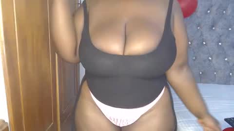 Snapshot of sexychocco_ chatting on February 21, 9:00 pm sexychocco online show from February 21, 9:00 pm