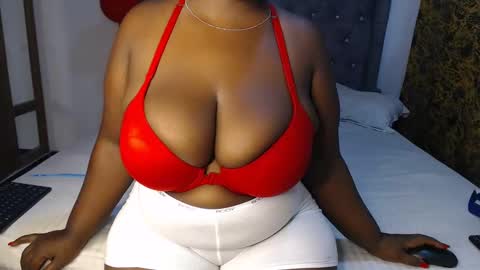 Snapshot of sexychocco_ chatting on February 23, 1:53 pm sexychocco online show from February 23, 1:53 pm