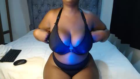 sexychocco online show from October 27, 4:49 am