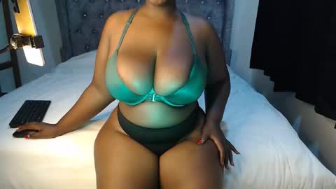 sexychocco online show from October 29, 6:37 am