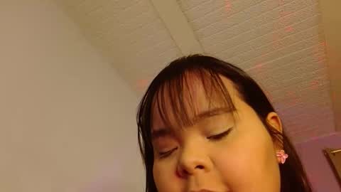 Snapshot of sexychubbyy chatting on May 15, 2:40 am Eva online show from May 15, 2:40 am