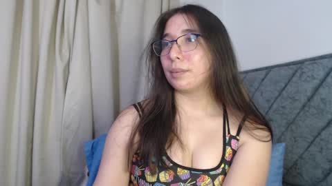 Snapshot of sexycoralinne69 chatting on March 1, 5:20 am Coralinne online show from March 1, 5:20 am