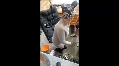 Sexy couple with a squirting lady online show from April 19, 4:39 pm