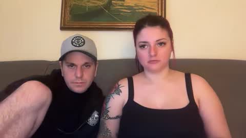 Snapshot of sexycouple41110 chatting on March 18, 3:09 am sexycouple41110 online show from March 18, 3:09 am