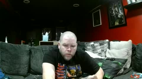 Sexydadfigure online show from April 4, 10:46 am